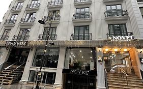 Novelty Hotel